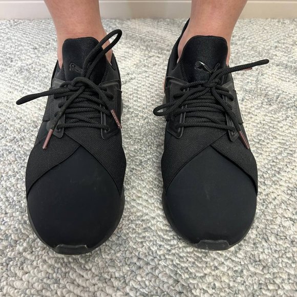 Puma Womens Runners Sz. 10 *GUC - Picture 2 of 3